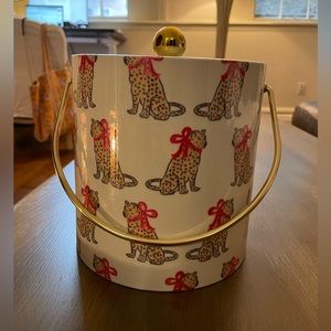 Clairebella stylish ice bucket. a perfect accessory for your bar cart!